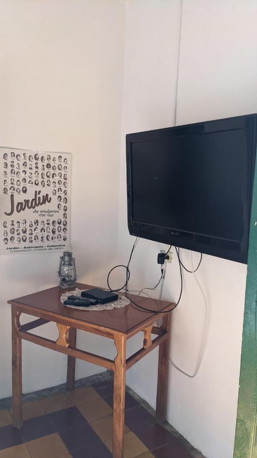 Vivienda Turistica - Casa De Carola Hotel Jardin Ngoại thất bức ảnh