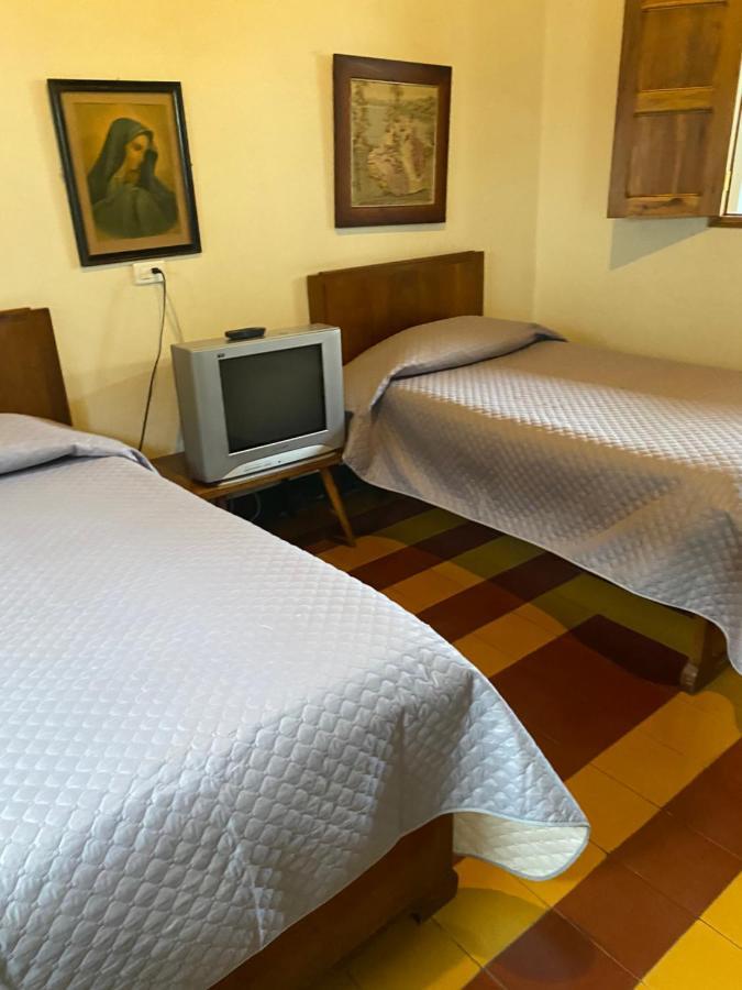 Vivienda Turistica - Casa De Carola Hotel Jardin Ngoại thất bức ảnh