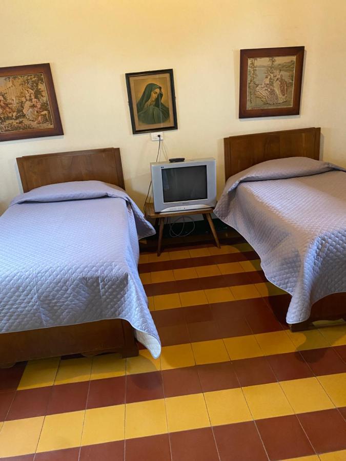 Vivienda Turistica - Casa De Carola Hotel Jardin Ngoại thất bức ảnh